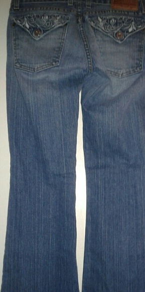 Lucky Brand Flare Leg Jeans - Picture 8 of 8